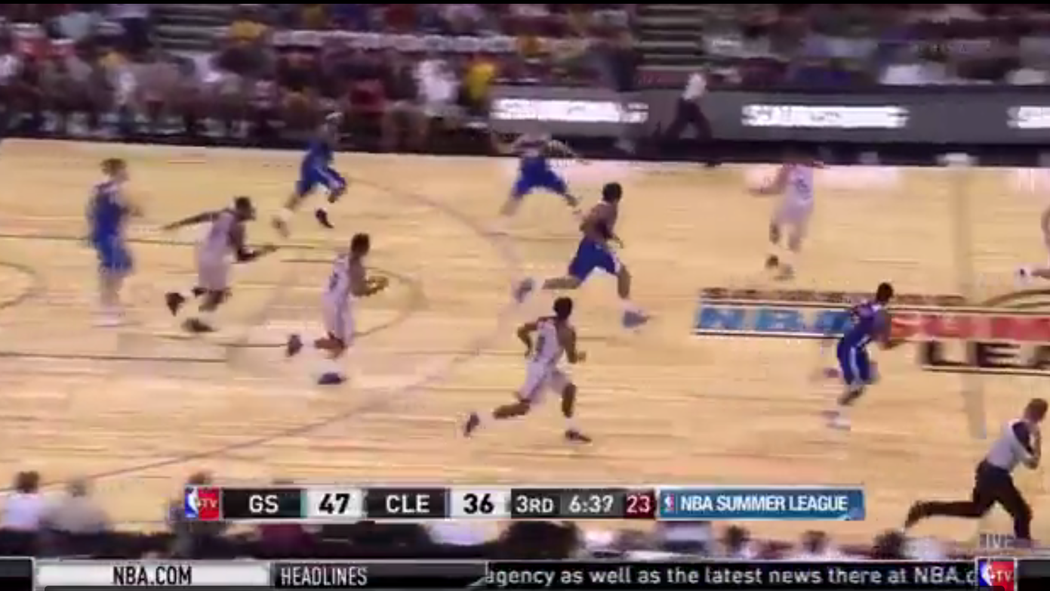 Landgrant33's tweet photo. Aaron Craft is up to his old tricks: http://t.co/F8iknX8uVG http://t.co/loz3cMI9f3