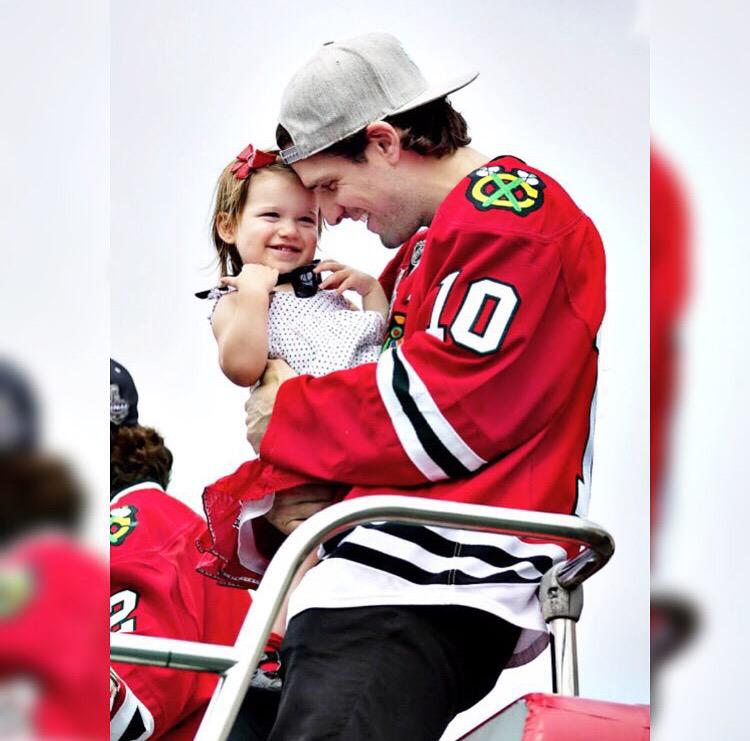 RebeccaSugars's tweet image. I will never forget what you've done for me &amp;amp; Chicago🌎🌌💕 I will love you always, Sharpie.💘😌  #thankyousharp