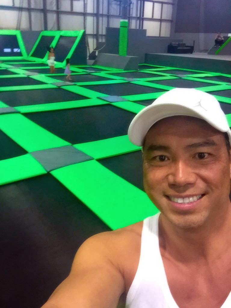 MeganPhan's tweet photo. A great night for #Icecream and a trampoline jump. #ThePhanClub @DrJPhan #Britlyn #BabyJacs @lztrampoline #Yeg http://t.co/ewkiTS6TYb