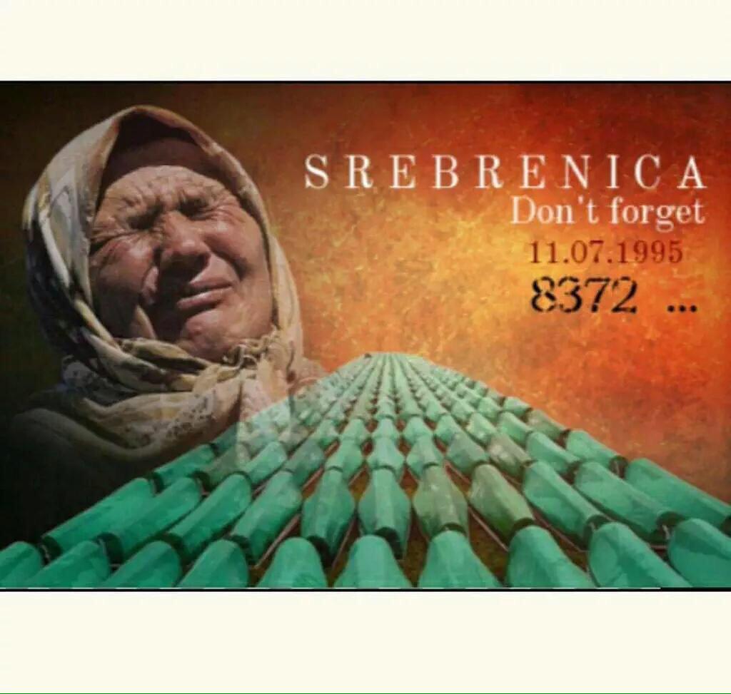 AtillaTasNet's tweet photo. #SrebrenitsaSoykırımı20Yıl 
Medeni dünya'nın elleri cebinde izlediği srebrenitsa katliamının acısı dünkü gibi taze. http://t.co/uLcm6F3OaO