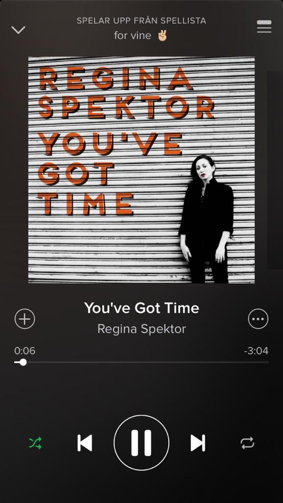 bocasdreaming's tweet image. when you can the whole intro to oitnb