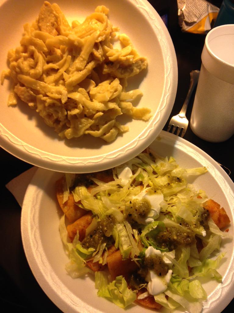 johnnyvrs_'s tweet photo. When you can't decide whether you won't Italian or Mexican so you go with both #RIPtomystomach 🍴 http://t.co/w14K9w5oKW