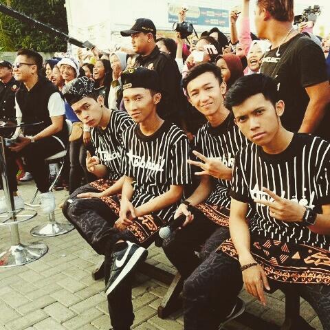 W.A.M at Inbox sctv hari ini kelar, jgn lupa ya besok (minggu) W.A.M perform lagi di <a href="/InboxSCTV_/">Inbox SCTV</a> <a href="/SCTV_/">SCTV</a>  see you :)