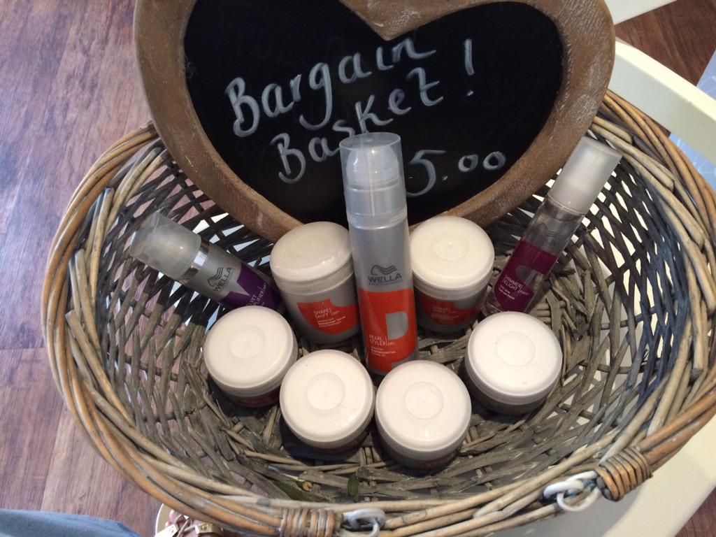 Blossomhair1's tweet photo. £5.00 bargain basket #shimmerdelight #shapeshift #texturetouch #smoothbrill #gripcream #velvetamplifier http://t.co/6yp0VWTPLq