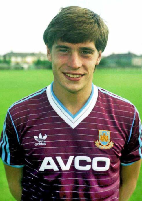 Happy 50th birthday to West Ham legend Tony Cottee! 