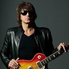 Happy Birthday to the best guitarist in the world: Richie Sambora!
You have already 56 years 