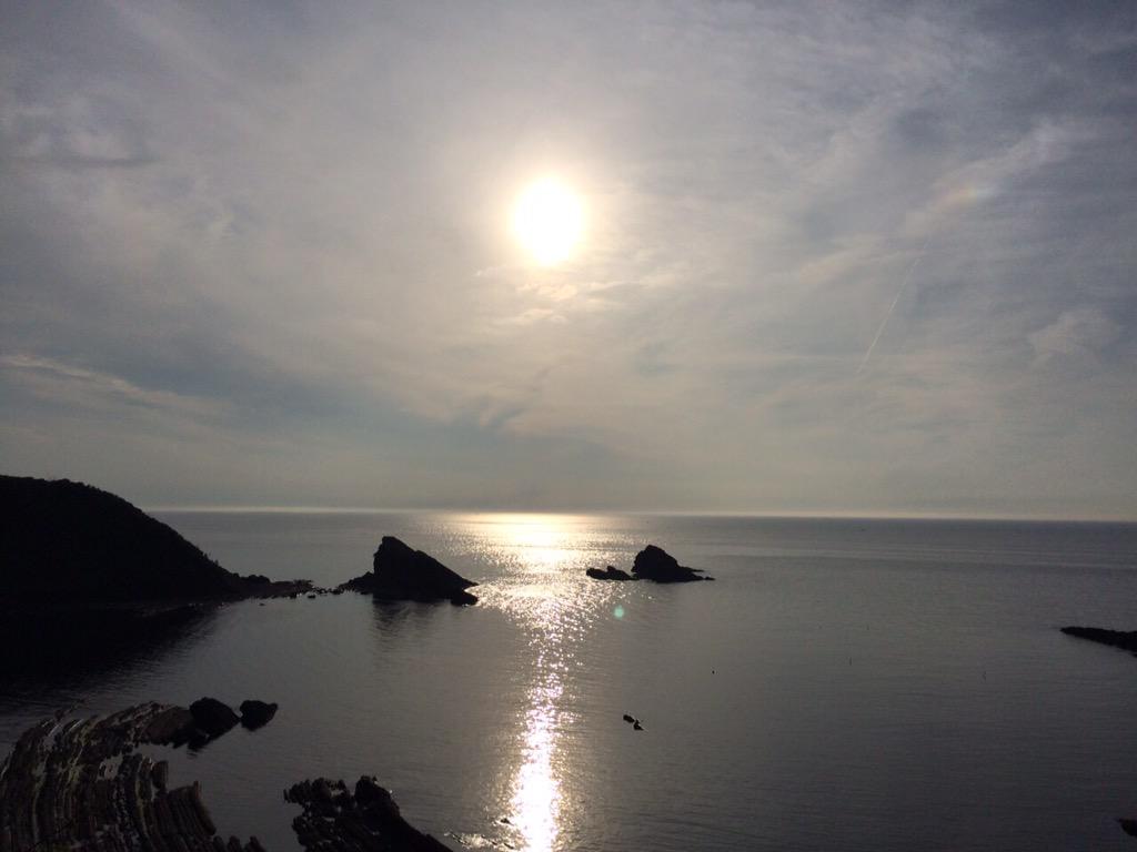 soccr351087's tweet photo. 今日は海行った！
島根のうみはバリ綺麗！
ほんで、武蔵とたかの誕生日やった！！
それもあって、お金がバリ飛んだ笑
海はええけど交通費が高い笑
でもまた行きたいなー、たぶん無理やけど笑
にしてもひではええ奴やった笑 http://t.co/oAexY9xu3m