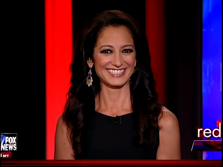 Morgan_Cody_1's tweet photo. @RemiSpencer paid a visit to @RedEyeFNC last night. #wrongchair http://t.co/r1wNrK1SLx