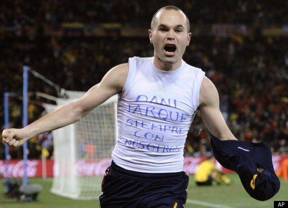 RCDEspanyol's tweet photo. ¡5 años ya, @andresiniesta8! Pero nuestra gratitud sigue siendo enorme, como lo fue tu tributo a Dani #eterno21 #RCDE http://t.co/tmXY7S9VB6