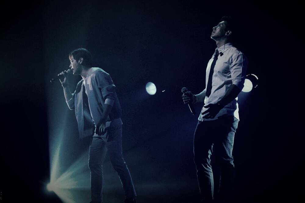 ftts_jp's tweet photo. ファンの皆様の声援に包まれFly to the sky TALK&amp;miniLIVE無事終演しました！皆さんありがとうございました(^^)/
#FLYTOTHESKY http://t.co/4rUNgbrabs