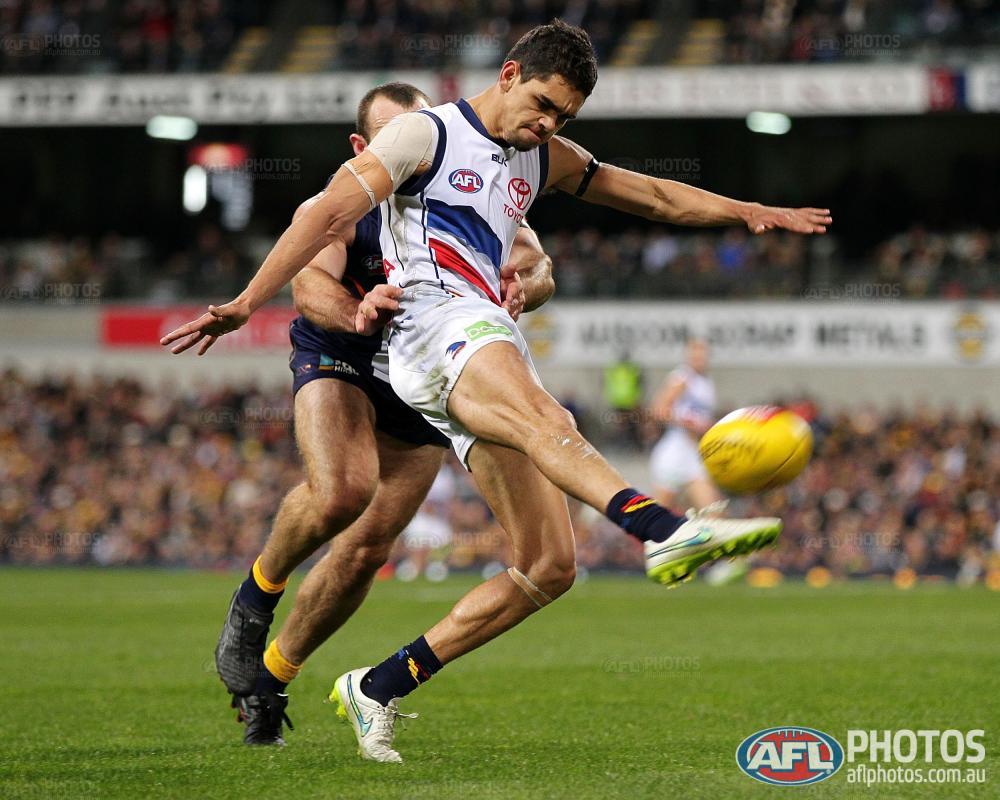 Adelaide_FC's tweet photo. Tough night in Perth, a couple of promising bursts in first and third but we go down to @WestCoastEagles 91-147 http://t.co/zCRlWFVAut