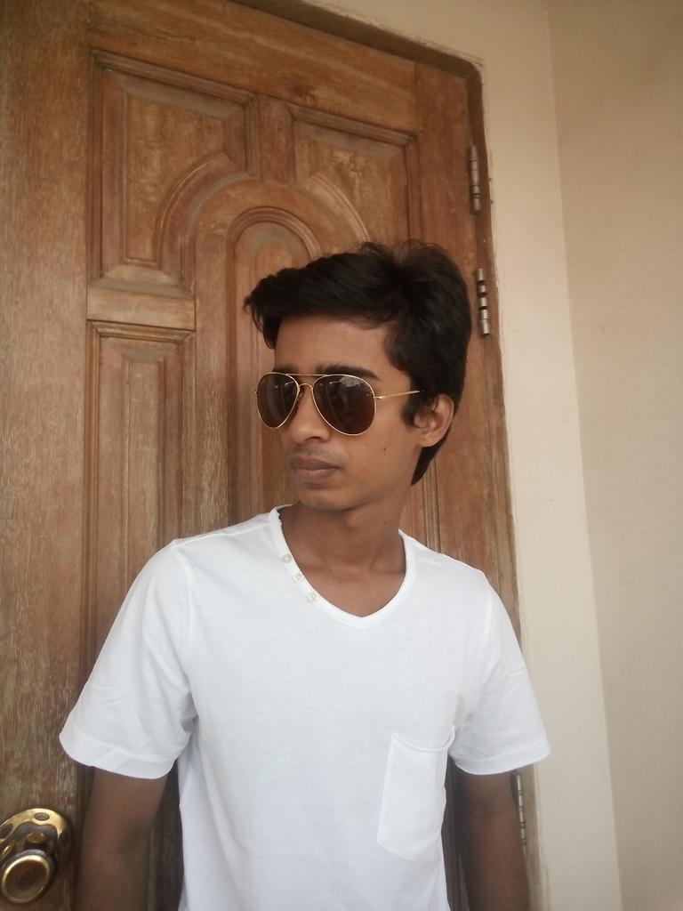 khan_fk13's tweet photo. http://t.co/EfJrTT1xXz