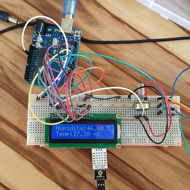 insta_arduino's tweet photo. http://t.co/UNDvPGbRMj - Wheather conditions are ok :) #arduino #lcd #am2302 by koray74 @ http://t.co/US9zZ3S3D5 http://t.co/GxWqxirQ6r