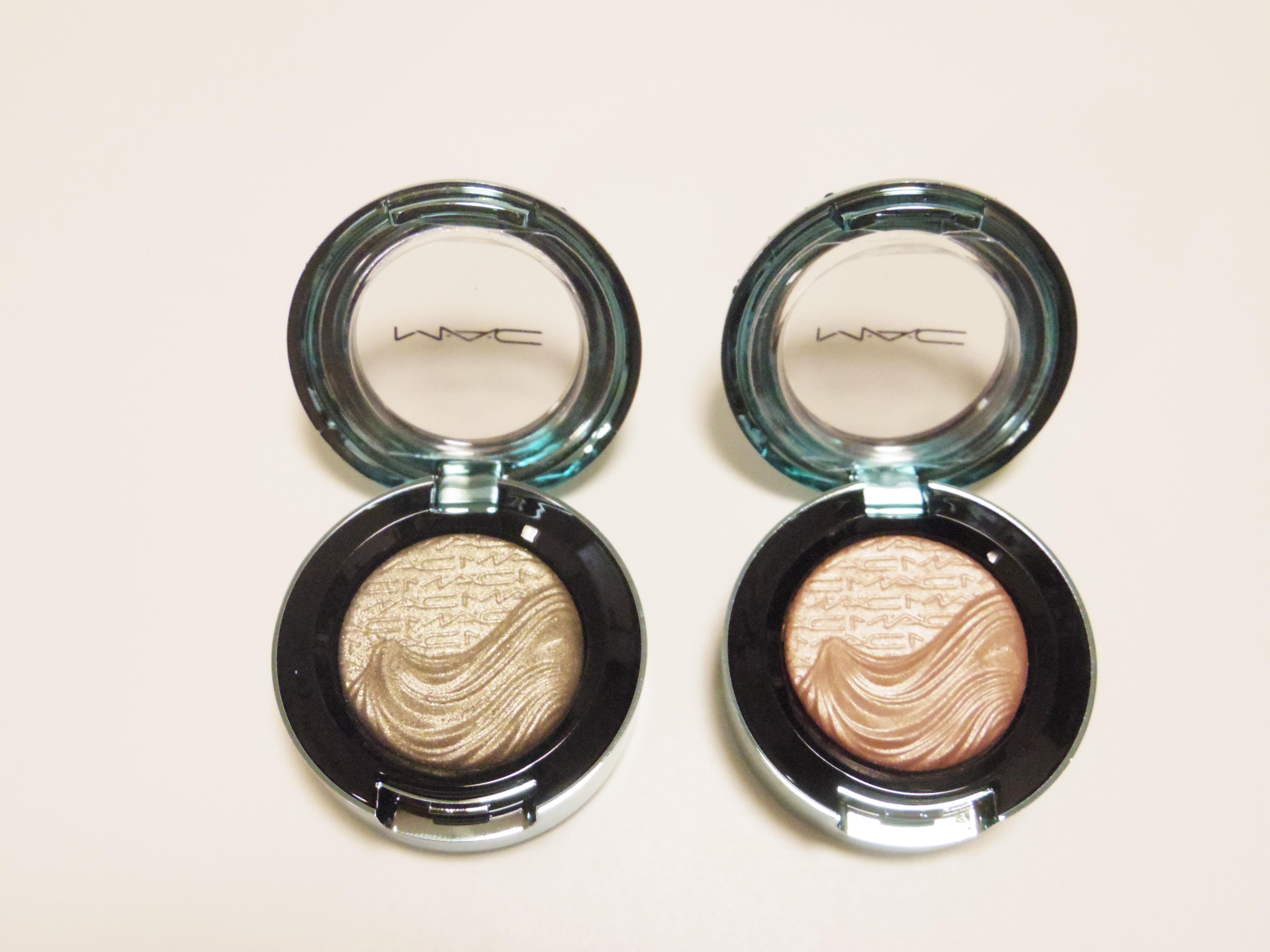 Aripe Mac エクストラディメンションアイシャドウ Sea Worship ゴールドパールの入ったシックなら色味のカーキ カーキ苦手だったけど ゴールドよりだったためか これなら使えました 秋冬に使いたいカラーだな Http T Co H0bakulx3b Twitter