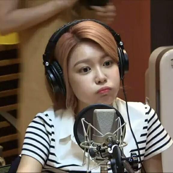 SooyoungAr's tweet photo. يوري اعجبت بصورة لسويونغ http://t.co/IbXPssLTTY