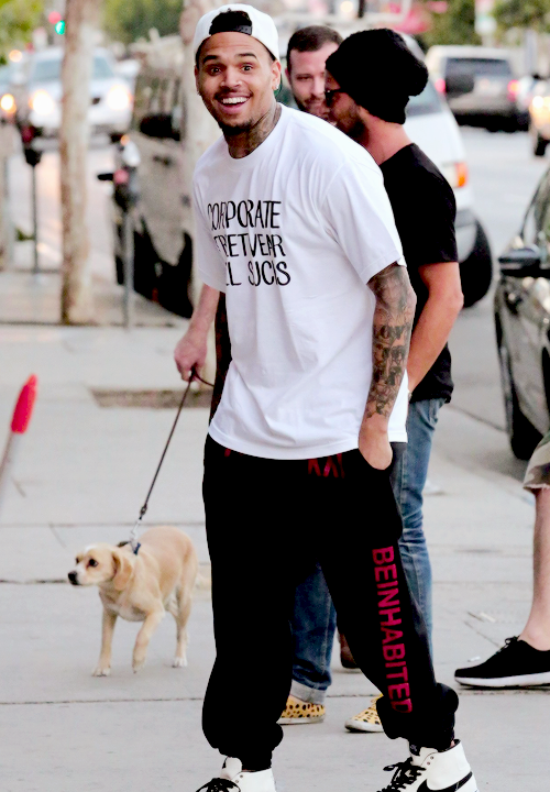 coach_kevin27's tweet photo. #FanArmyFaceOff #TeamBreezy http://t.co/03pQQdlblB
