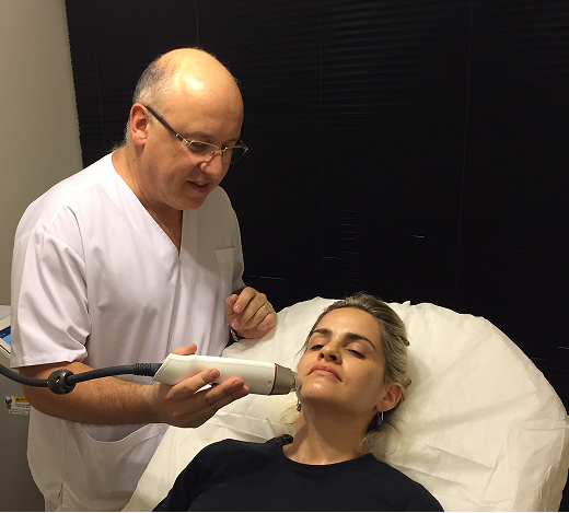 Divertida sesión de #infini con <a href="/dadybrieva/">Dady Brieva</a> y Chipi Radiofrecuencia fraccional más microneedling Novedad en Argentina