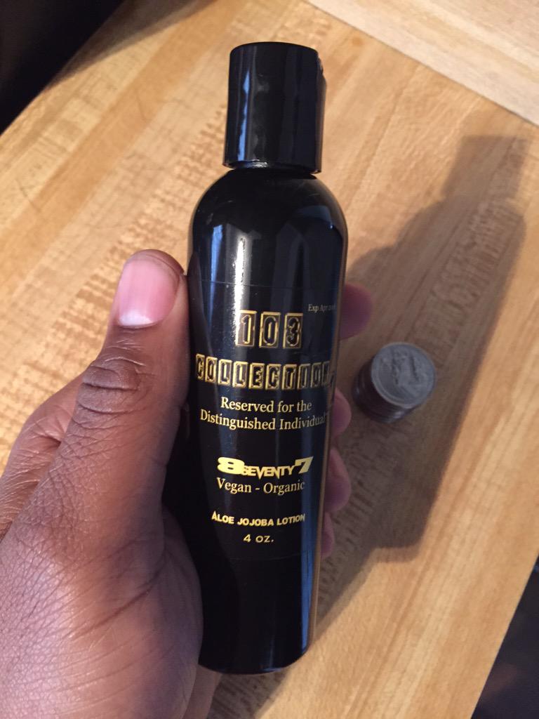 dfondo's tweet photo. @103collection follow for tips and shaving needs. Organic products your skin will appreciate http://t.co/xqrQzj05XV