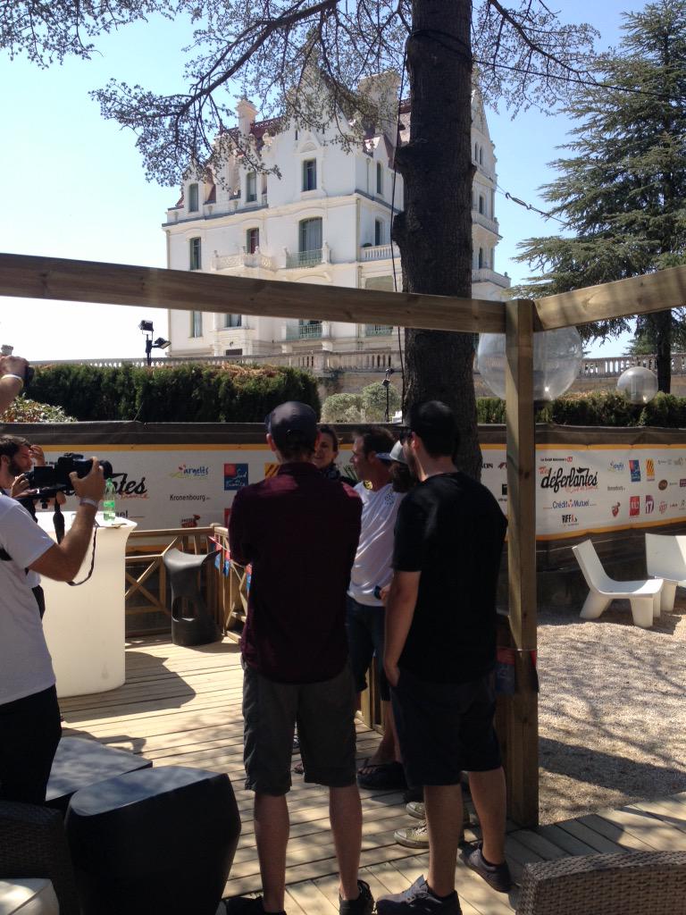 Interview time avec <a href="/RemiGaillard_/">Remi Gaillard</a> and <a href="/lesDeferlantes/">Les Déferlantes Sud de France</a>! #BMonTour