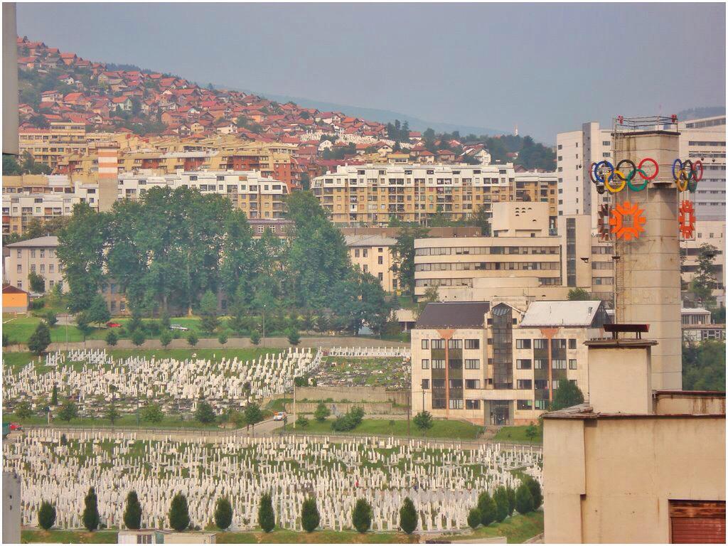 fazeelaselberg's tweet photo. 3 football fields at #Sarajevo Olympic Stadium of 1984, a decade later, turned into a Muslim graveyard. #Srebrenica http://t.co/5nyXZVNzhZ