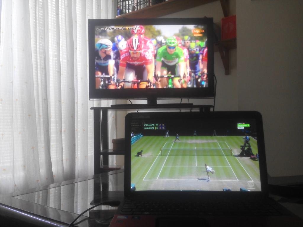 braisfouce's tweet photo. #asiestamos #LeTour #Wimbledon http://t.co/gXgiyKYUlR