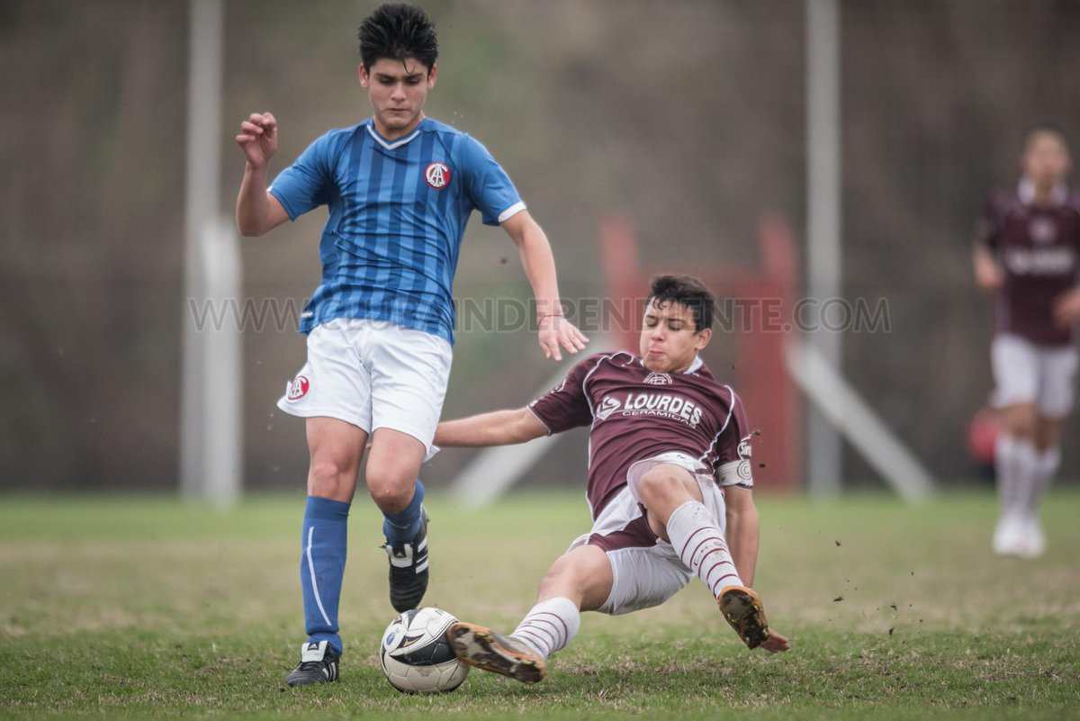 Inferiores: pobre jornada ante Lanús