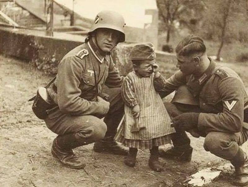 Vintagephotos On Twitter Quot Two German Soldiers Trying To