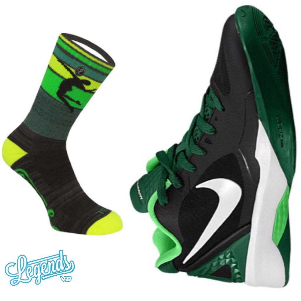 LegendsVB's tweet photo. #VolleyStyle of the day: #LegendsVB Lars socks with @nikewomen's Volley Zoom Hyperspike shoe #BEALEGEND #volleyvibes http://t.co/nGHrAHKaYJ