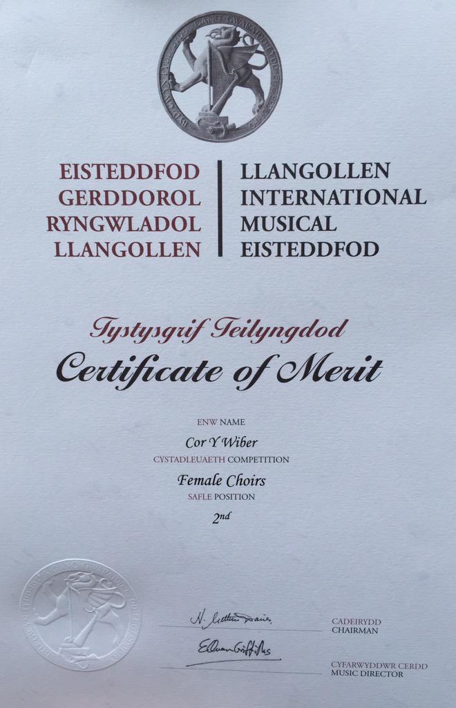 CoryWiber's tweet photo. 2il yng nghystadleuaeth y corau merched yn Llangollen! 2nd in the female choir competition at @llangollen_Eist 🎶😃 http://t.co/7rclFLyg3t