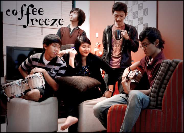 first time CF foto profil (wibhi,dita,cebuz,ucup,gepeng) , dibantu sama kukuh (pak'e) , aryo (gembul) #aniFIVEsaryCF
