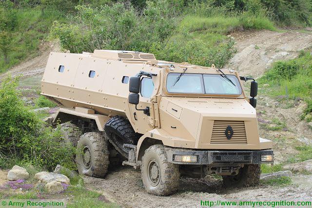 ArmyRecognition's tweet image. #France #Renault #Higuard #MRAP Mine-Resistant Ambush Protected vehicle technical data Read bit.ly/1dSf9xU