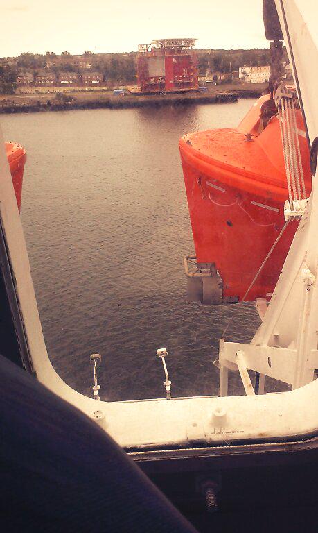 BKnuif's tweet photo. @BSTSCR2015 @Boozertom wij zijn al op t schip http://t.co/e674HunJwu