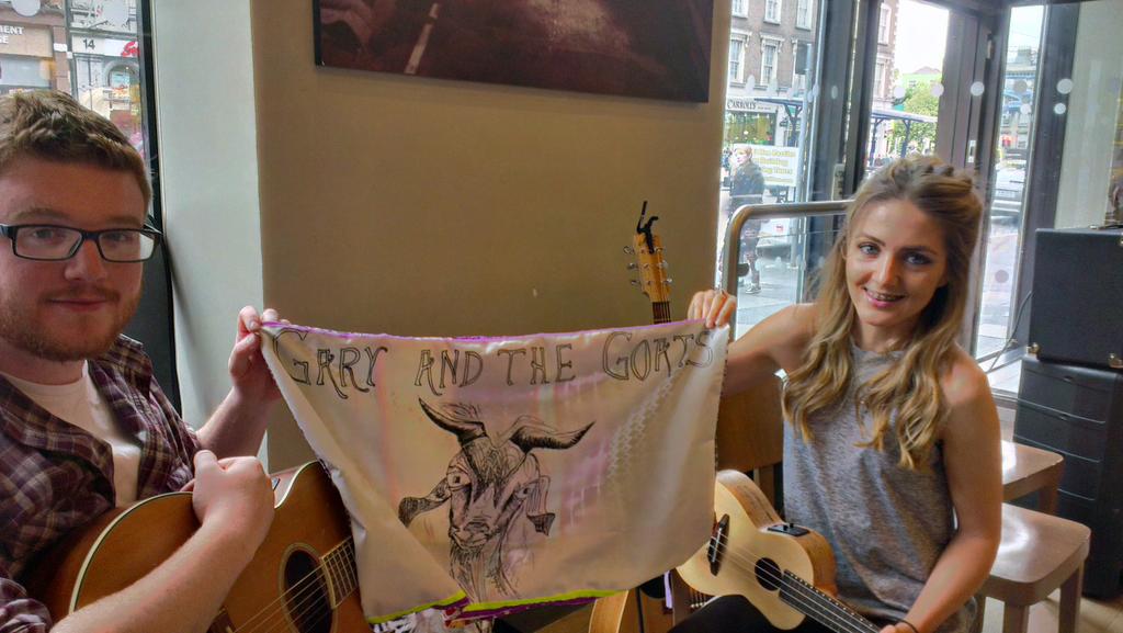 ADStreamingDOOH's tweet photo. @StarbucksIre  Gig :-) with  @GaryAndTheGoats accoustic folk rock #musicmakereire http://t.co/3Hlr4gYQNg