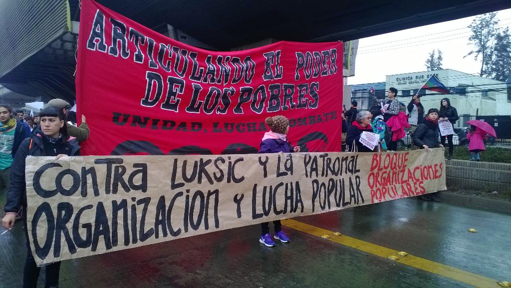 alpoder_rios's tweet photo. Contra Luksic y la patronal, organizacion y lucha popular http://t.co/iJhg0ENnic