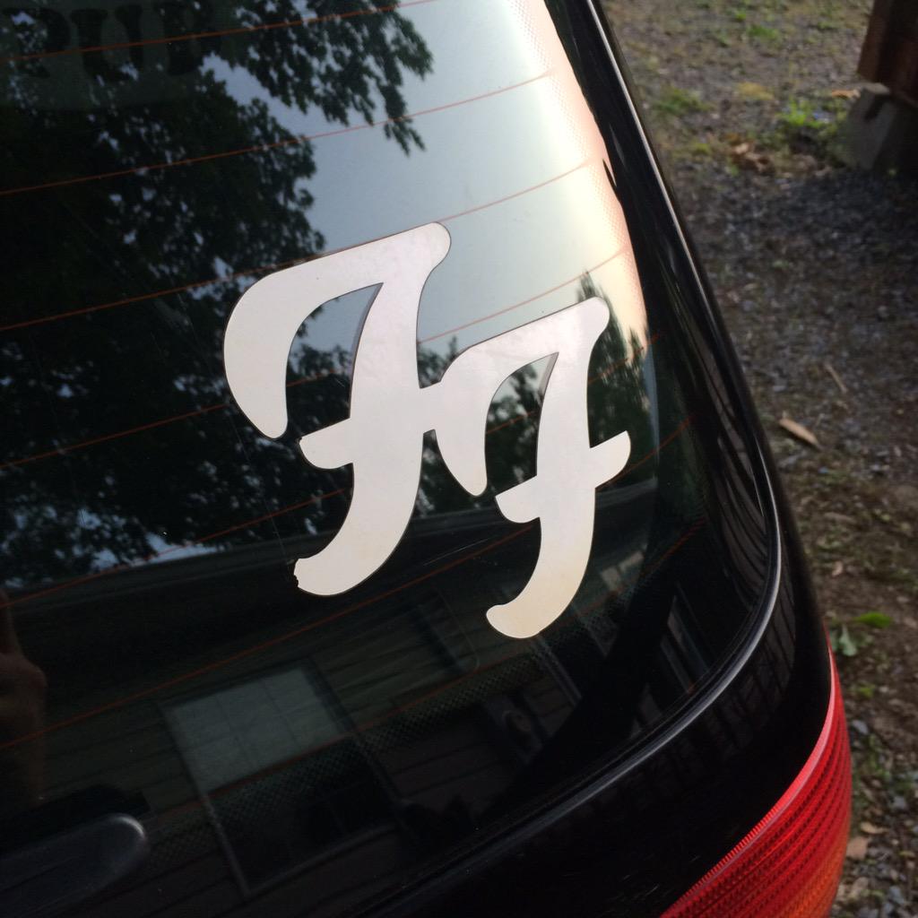 6 hour drive to catch <a href="/foofighters/">Foo Fighters</a> tonight. Hoping to hear Stacked Actors.