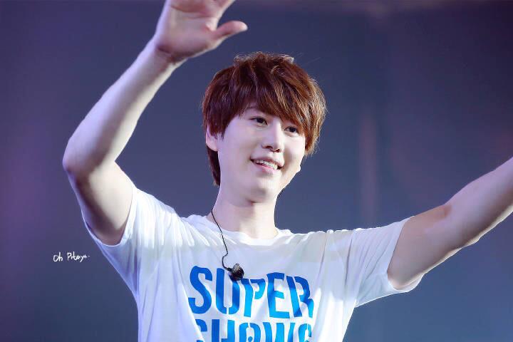 sujufor_elfindo's tweet photo. 150711 SS6 Encore Day 1 - KYUHYUN [opty] http://t.co/O8ts7pUkiN
