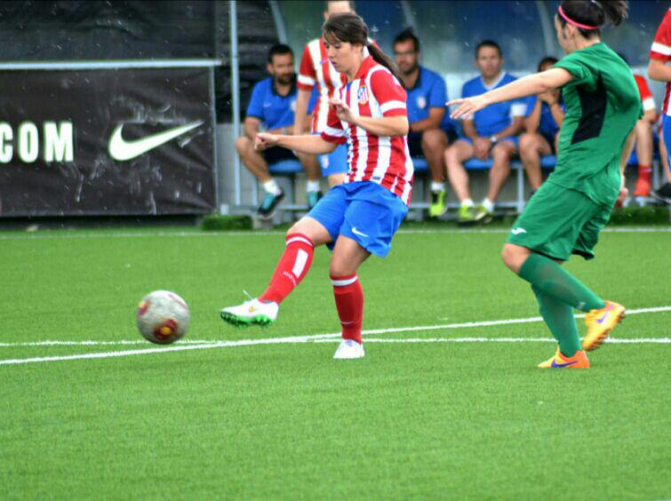 Con el 14 Montse <a href="/MontseMendez8/">Montse Mendez</a> coraje y corazón,el motor de un equipo campeón.ENHORABUENA CAMPEONA DE LIGA Y COPA