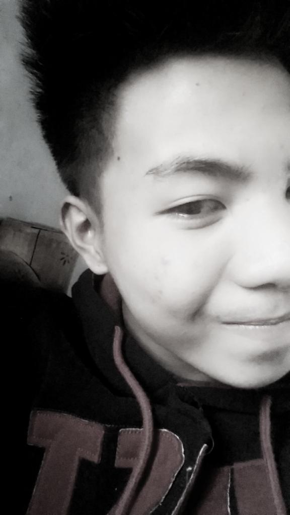 MaynardCapitulo's tweet image. I need a girl :)