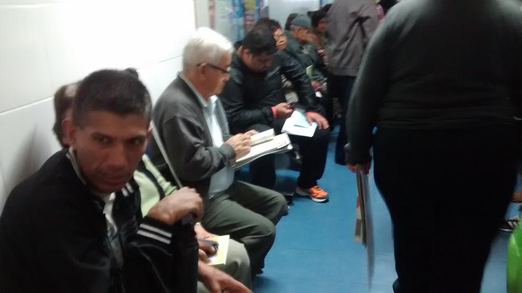 Melbin77's tweet photo. Aún en el dolor de mi hogar por la pérdida de mi bebe, seguimos repartiendo esperanza en el hospital. http://t.co/nD1er0eZam