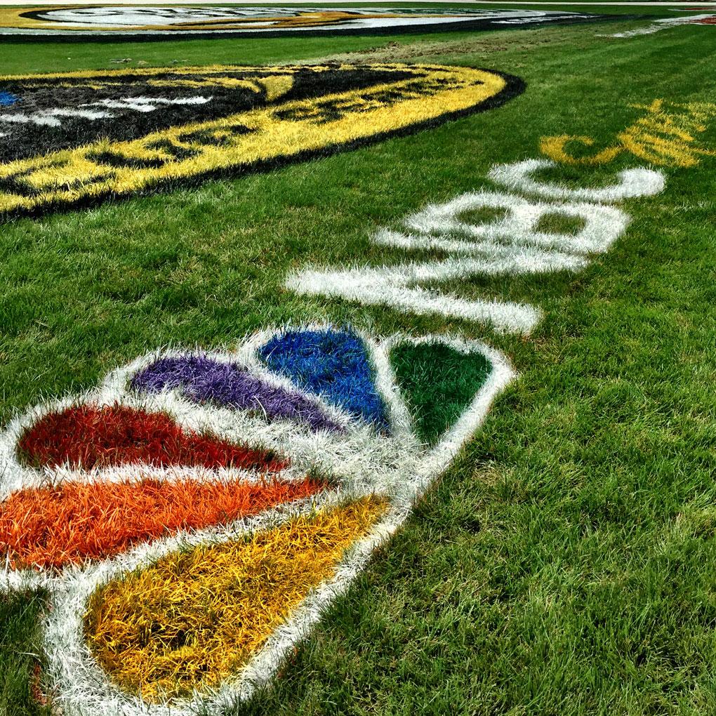 NASCARonUSA's tweet photo. RT this if you're excited for tonight's #QuakerState400 on @NBCSN! #NASCARonNBCSN http://t.co/bi4EyRTgzs
