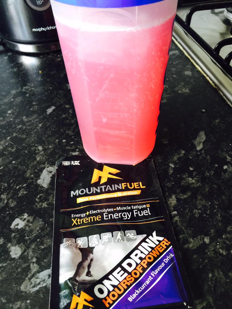 domin8training's tweet image. @MountainFuel_UK + climbing = shredded hands without feeling tired. #bouldering #climbing #hoursofpower