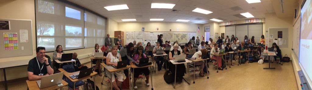 playfullearn's tweet photo. Mini #playfullearning workshop with over 60 educators at the #GAFEsummit #googleEDU http://t.co/hjUwE4KGgj