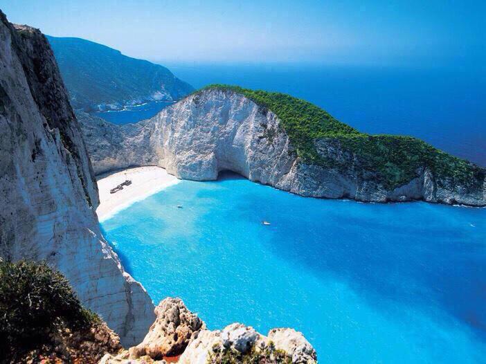 Traveling_Spots's tweet photo. i wish i was in Greece 😍 http://t.co/Eed0jVp2fw