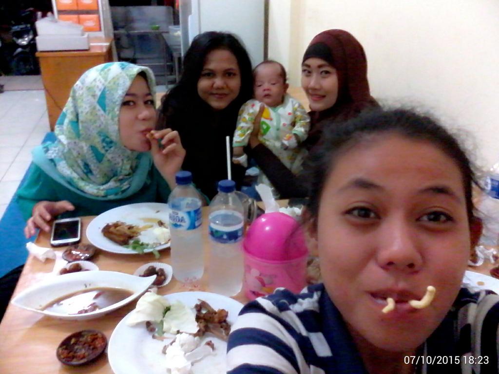 yogacimell's tweet photo. Qtime setelah sekian lama kita tak bersama wkwk http://t.co/h4mO7kEV7M