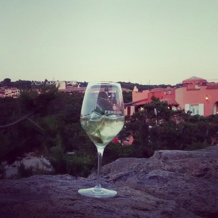 FerrariTrento's tweet image. It's Porto Cervo time for the #MaximICE Your Summer tour. Get ready to try this new cocktail!