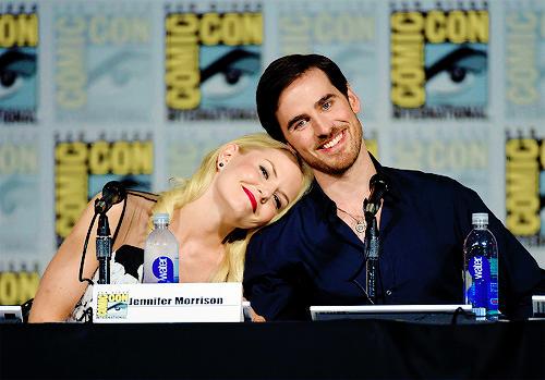 casnovaxs's tweet photo. THE OUAT COUPLES BEING CUTE AF http://t.co/k30pnDdgDX