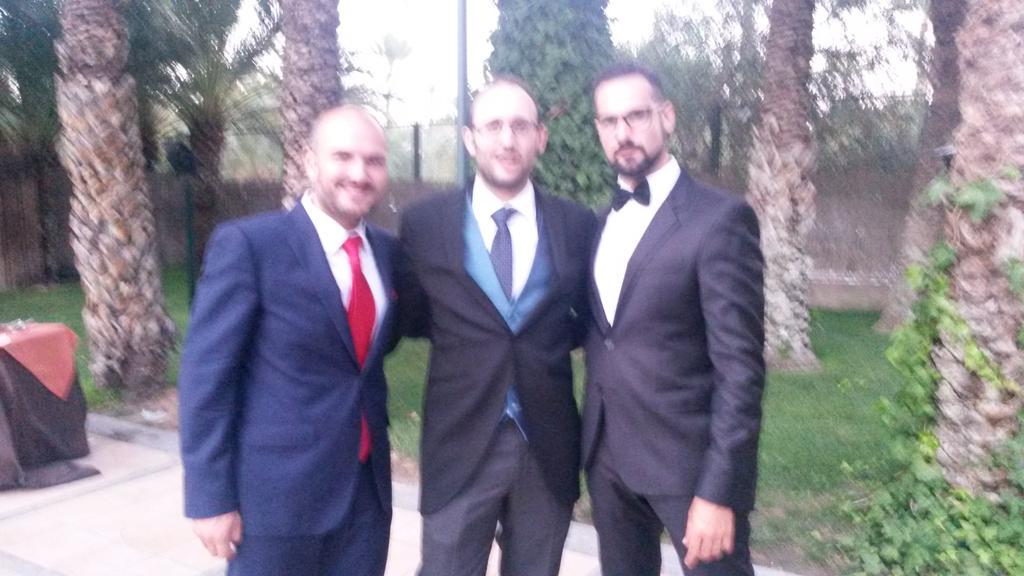 miller_javi's tweet photo. #bodaireneyenma yo estuve allí y ellos también. .. borrosos ya!!!! @MiguelAngelGa90 @EZEQUIEL330 http://t.co/CmBRJxINiq