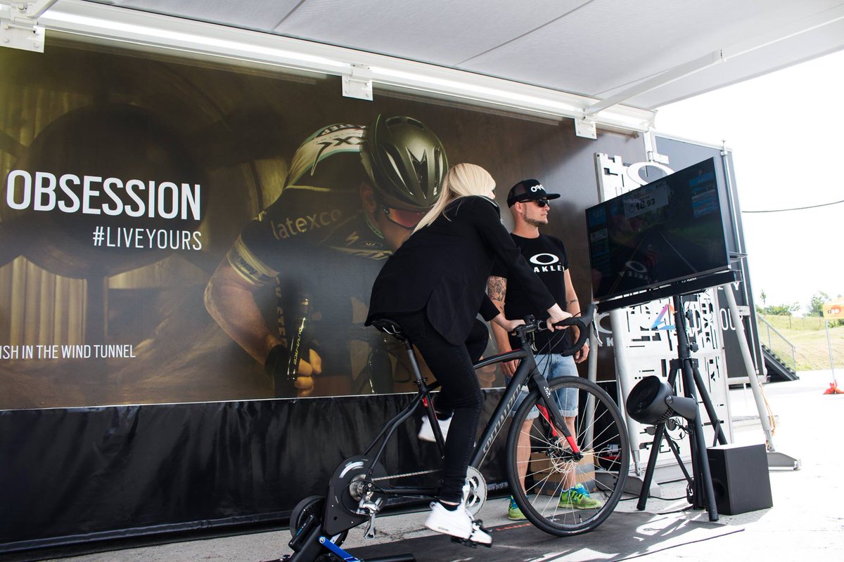 Larsgjoels's tweet photo. Great work by our #MecAccess team on the #TV2PaaTour campaign with @ProfilOptik #Oakley activation. http://t.co/rloHh254be