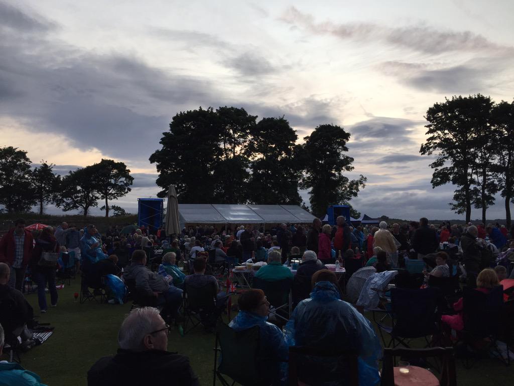Wow, what a crowd for <a href="/WYSOLeeds/">WYSO</a> proms concert at <a href="/PonteCastle/">Pontefract Castle</a> !