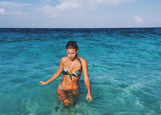 TopRealGirls's tweet image. 🔝 #Playeo #ChicasPerfectas